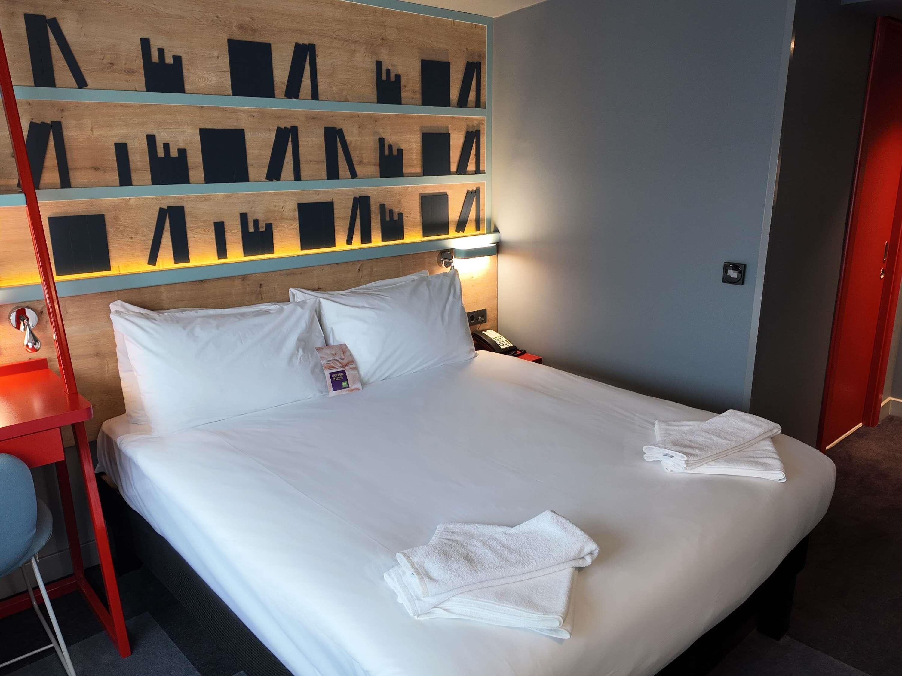Standard Room, 1 Double Bed | Iron/ironing board