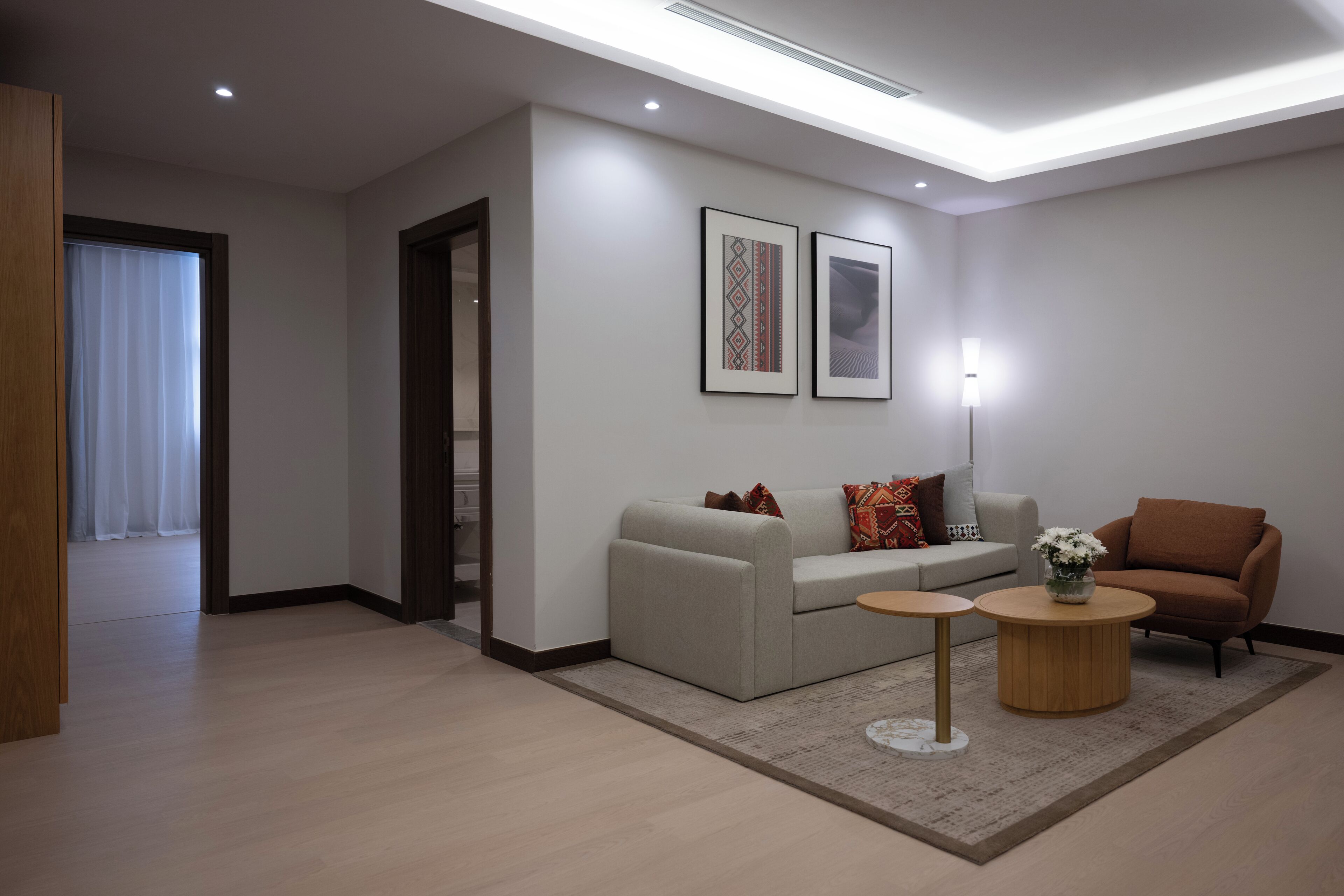 Desk, free WiFi, bed sheets