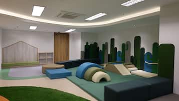 Tempat bermain anak – indoor