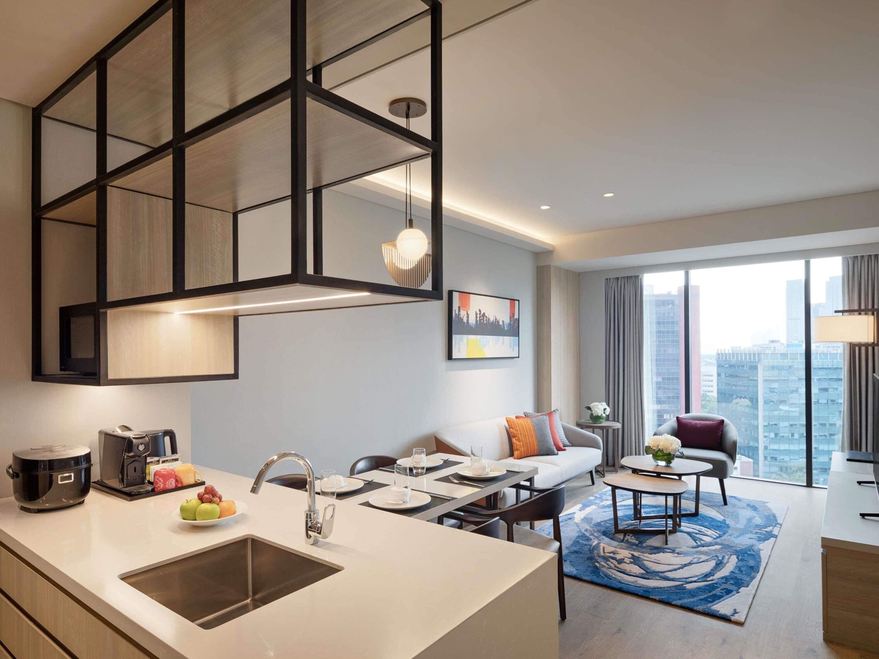 Safe på rommet, strykejern/-brett, wi-fi (inkludert) og sengetøy