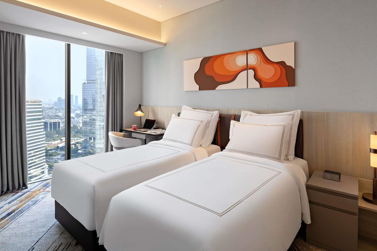 In-room safe, desk, soundproofing, iron/ironing board