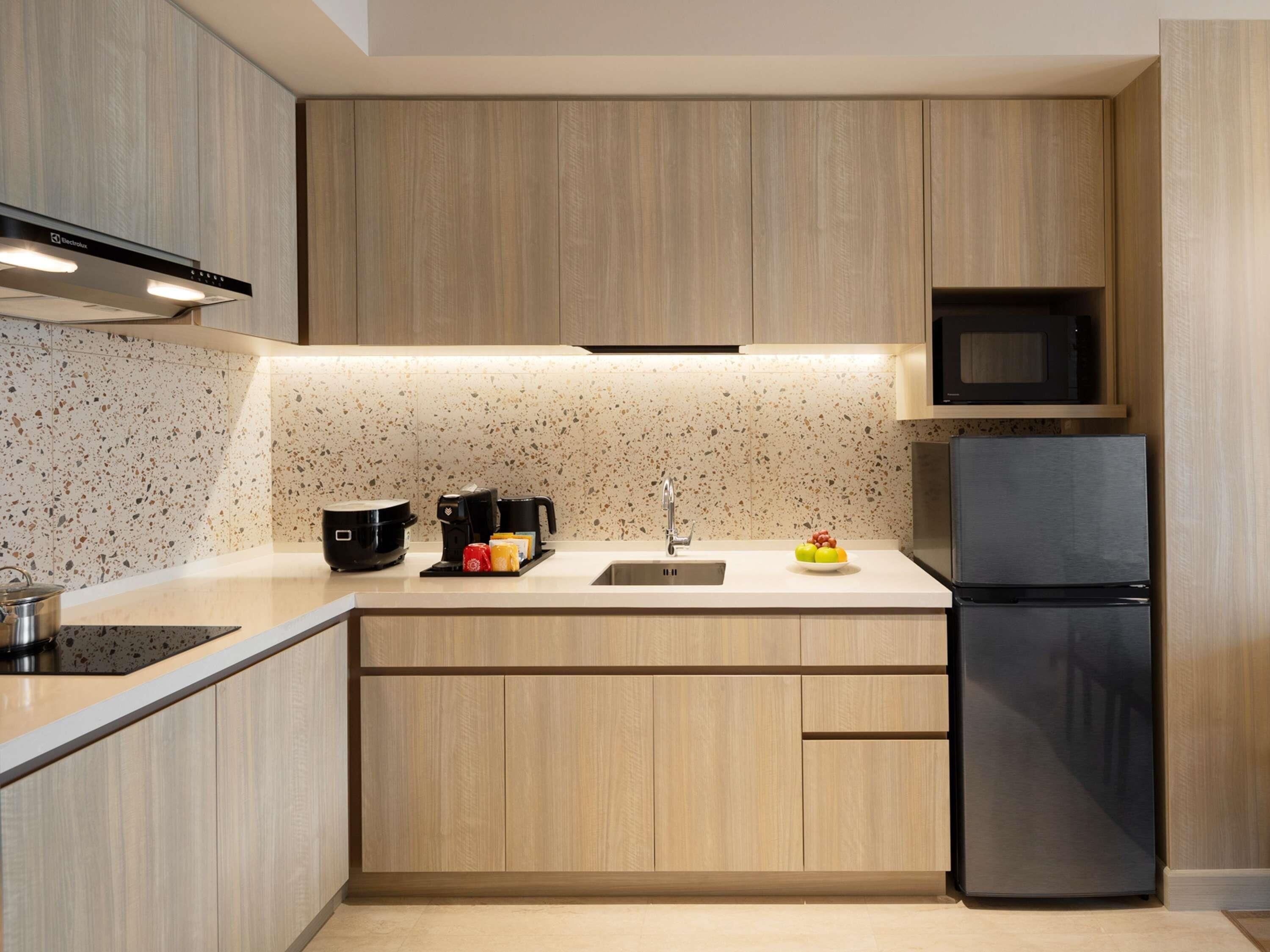 Full-size fridge, microwave, espresso maker, coffee/tea maker