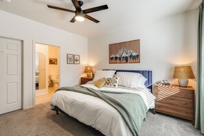 Apartment (2 Bedrooms) | Interior - 1 Mi to Dtwn Flagstaff: Condo w/ 2 Balconies! (Flagstaff)