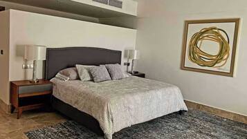 2 bedrooms, iron/ironing board, travel crib, free WiFi