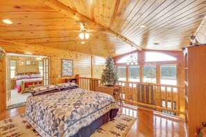 House (6 Bedrooms) | Interior