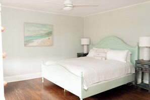 6 chambres, fer et planche à repasser, lit parapluie, Wi-Fi