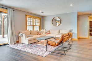 House (4 Bedrooms) | Interior - 6 Mi to Lake Winnipesaukee: New Hampshire Home (Gilford)