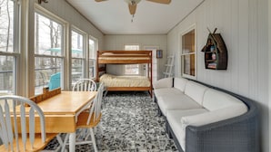 Apartment (2 Bedrooms) | Bahagian dalam
