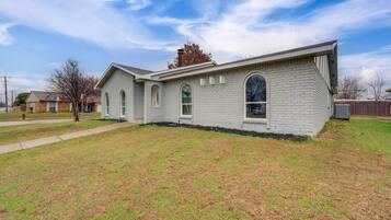 Nhà (3 Bedrooms) | Nội thất