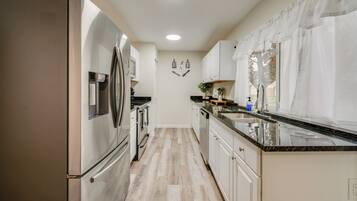 Nhà (3 Bedrooms) | Nội thất