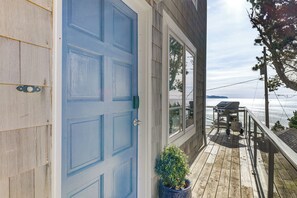 House (4 Bedrooms) | Interior - Oceanside Escape w/ Stunning Views: Walk to Beach! (Tillamook)