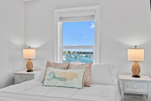 Nhà, hút thuốc | 4 phòng ngủ, bàn, truy cập Internet tốc độ cao 