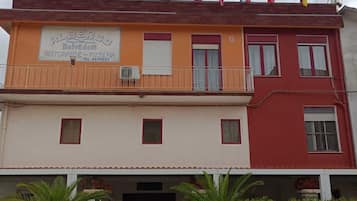 Habitación estándar con 2 camas individuales, vista al jardín | Wifi gratis