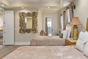 5 camere, una scrivania, ferro/asse da stiro, culla da viaggio