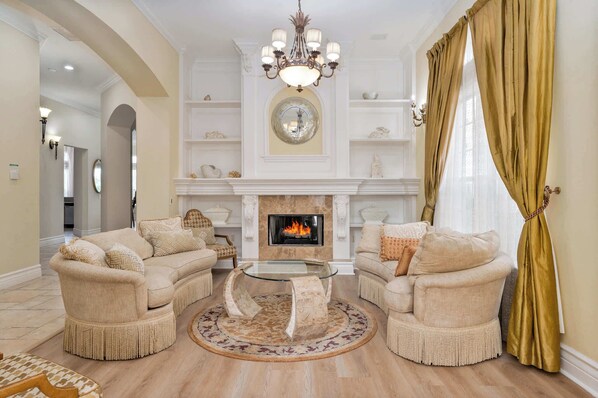 テレビ、書斎 / ワークスペース