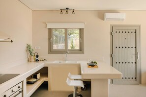 Oven, stovetop, dishwasher - Villa Dianna - Zen Villas (Fiskardo)