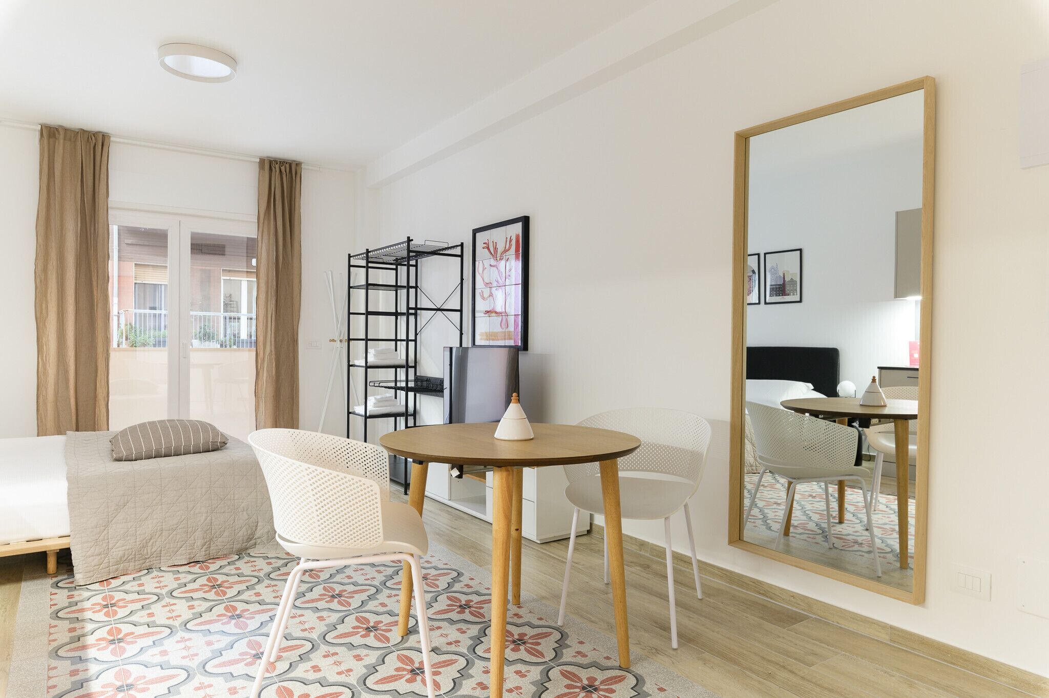 1 chambre, fer et planche à repasser, Wi-Fi gratuit, draps fournis