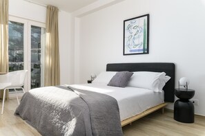 1 habitación, tabla de planchar con plancha, wifi gratis y ropa de cama