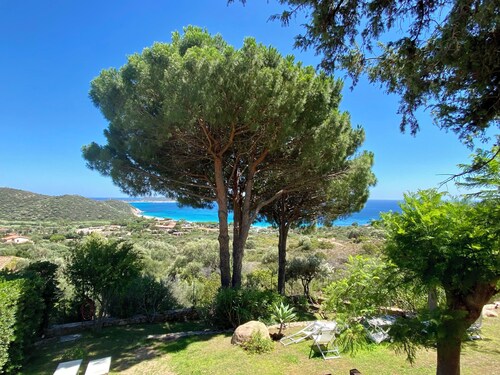 Panoramic sea view villa with large garden