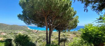 Panoramic sea view villa with large garden