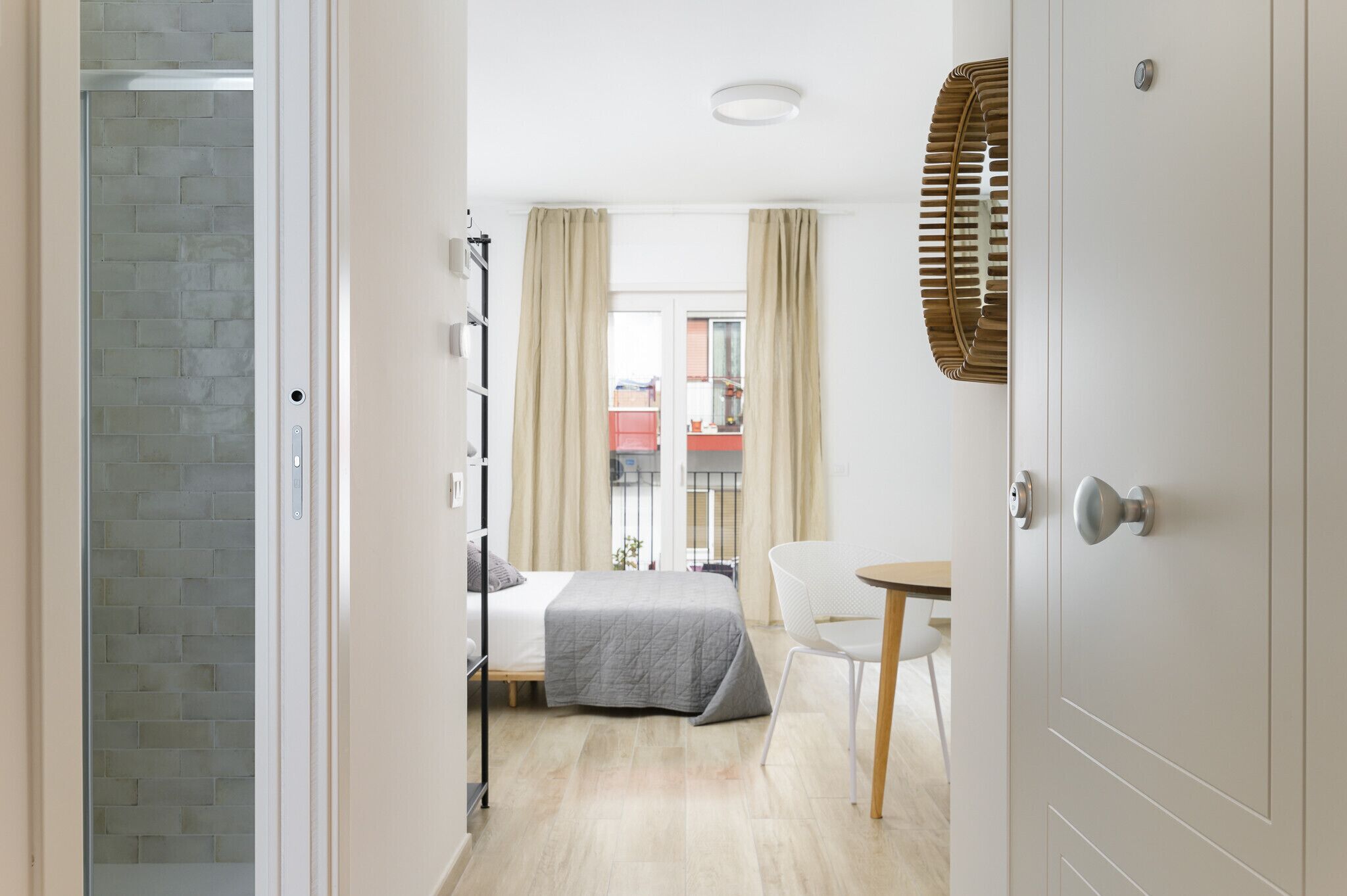 1 chambre, fer et planche à repasser, Wi-Fi gratuit, draps fournis