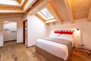 2 chambres, fer et planche Ă repasser, Wi-Fi gratuit, draps fournis
