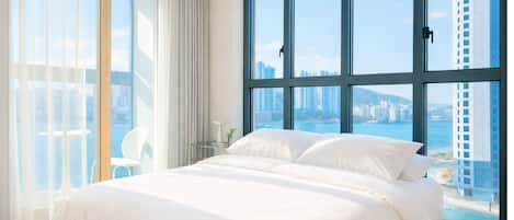 Espace de travail pour ordinateur portable, rideaux occultants