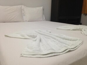 Chambre Double Confort, 1 grand lit | Wi-Fi gratuit