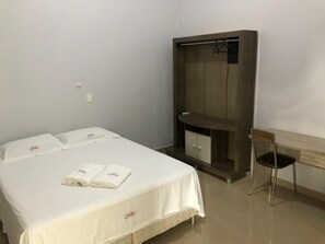 Comfort tweepersoonskamer, 1 queensize bed | Gratis wifi
