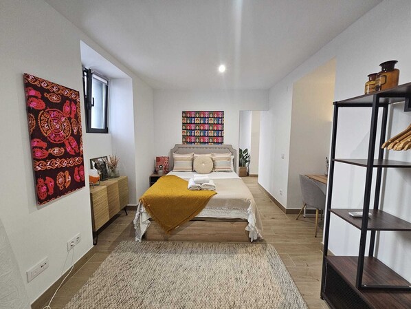1 bedroom, iron/ironing board, WiFi, bed sheets