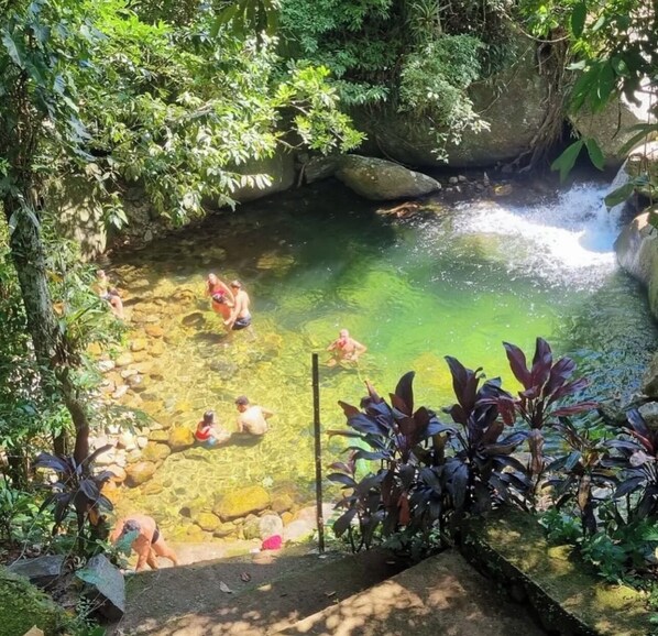 Property grounds - Nature lodge in the heart of the Atlantic Forest
located in Guapimirim, RJ (Chácara Entrerios Guapimirim)