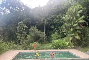 Pool - Nature lodge in the heart of the Atlantic Forest
located in Guapimirim, RJ (Chácara Entrerios Guapimirim)