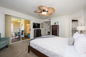 Condo, 2 Bedrooms