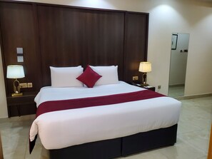 Executive Room | In-room safe, desk, laptop workspace, soundproofing - EXECUTIVE HOTELS AND SUITES (Lagos)