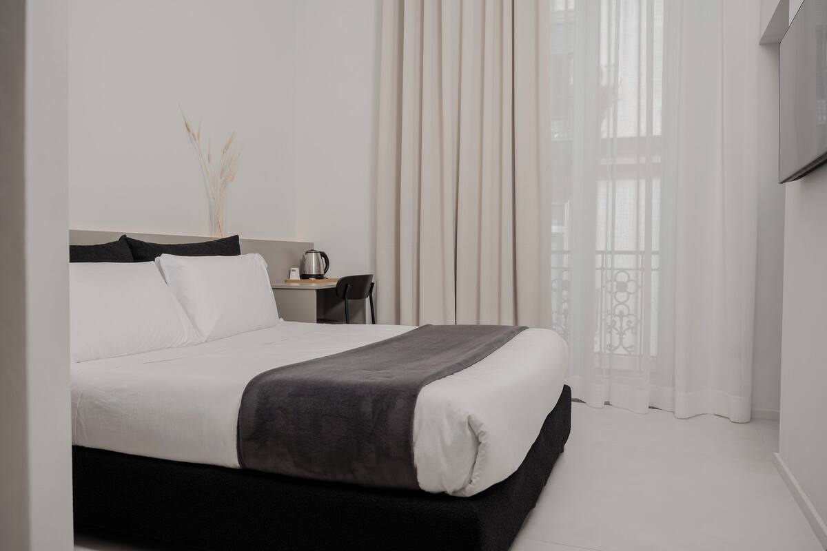 Classic Room 2, City View | In-room safe, desk, laptop workspace, free WiFi