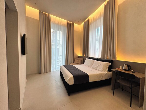 Deluxe Triple Room, City View