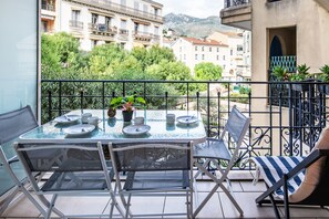 Outdoor dining - 49-"Le beach", Plein centre, climatisé, refait à n (Menton)