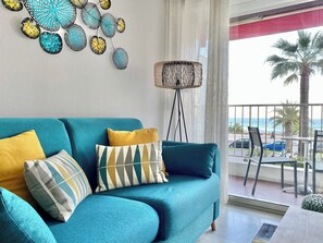 TV - 55-"Le rêve éveillé", vue mer, garage 38 (Menton)