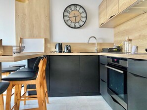 Fridge, microwave, oven, dishwasher - 55-"Le rêve éveillé", vue mer, garage 38 (Menton)