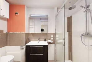 シャワー、タオル