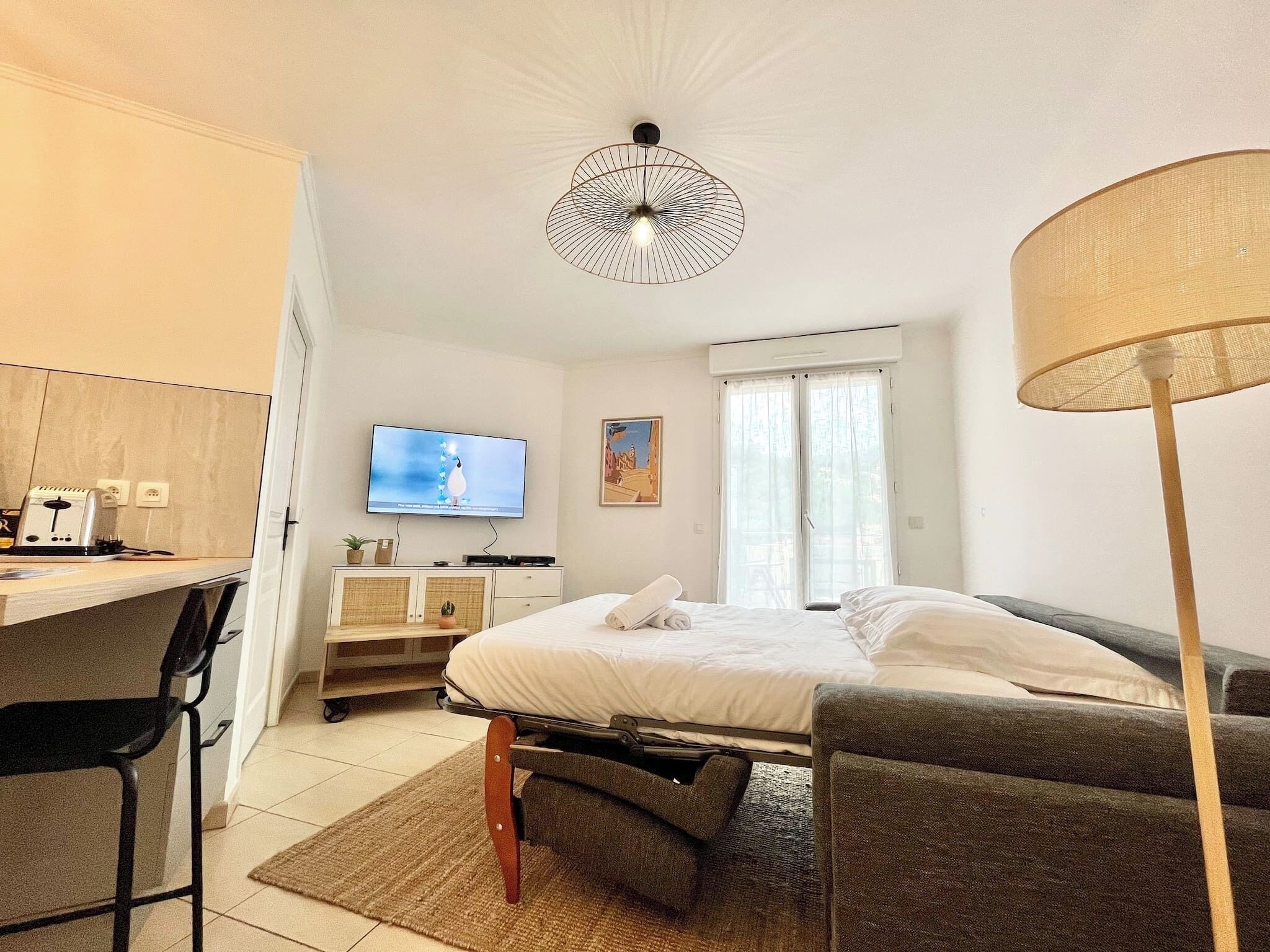 免费 WiFi、床单