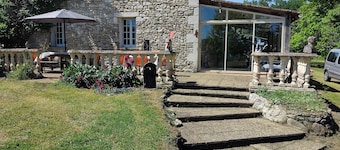 Large gîte in the heart of nature Sleeps 15 Pets welcome 17€