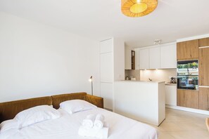 Bügeleisen/Bügelbrett, kostenloses WLAN, Bettwäsche