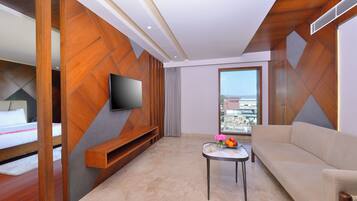 Habitación ejecutiva, 1 cama de matrimonio grande | Ropa de cama de alta calidad y escritorio