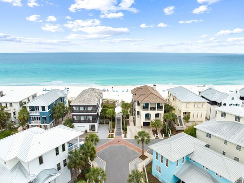 GemStone Cottage! Special Deals! Private Beach, Lux Home w/Free Bch Service!