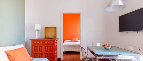 1 soverom, strykejern/-brett, wi-fi og sengetøy