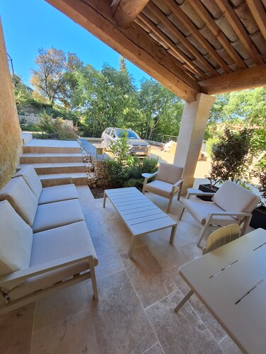 MAS PROVENCAL 10 - 12 persons with swimming pool in Fontaine de Vaucluse