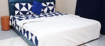 Cool bed & breakfast with AC in Ashiaman Kubekro No 4