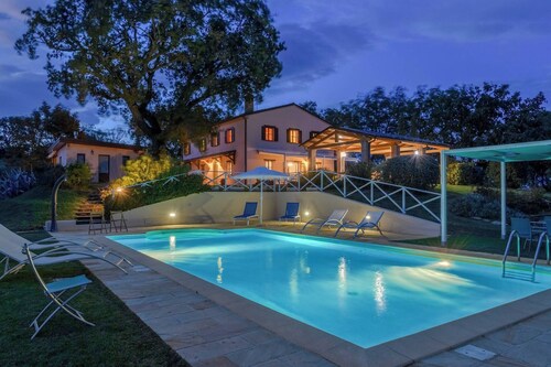Casale Partemio 8 Marche Holiday Villas
