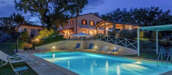 Casale Partemio 8 Marche Holiday Villas